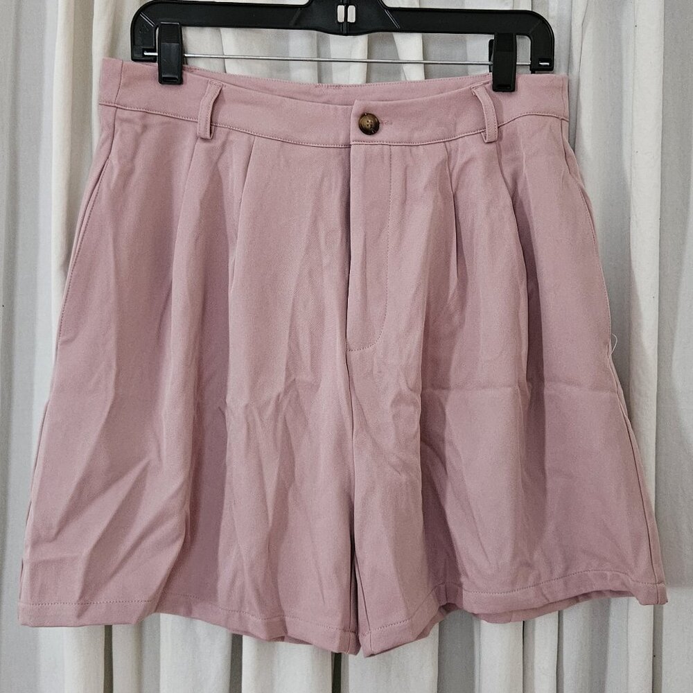 NWT - Cider Lightweight High Waisted Shorts - Size L